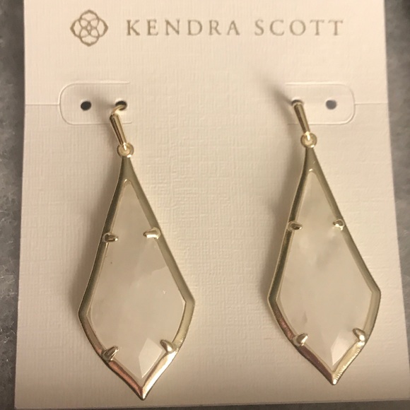 Kendra Scott Jewelry - Kendra Scott Olivia Drop Earrings in Rock Crystal